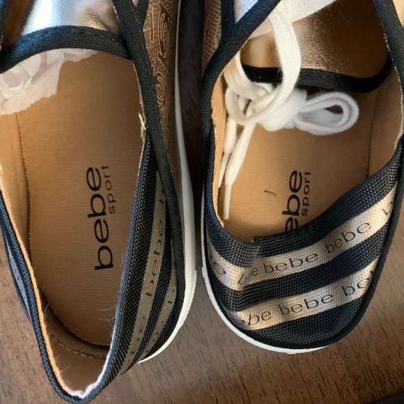 NWT in the box woman’s size 11 Bebe comfort sneakers with memory foam! - Picture 6 of 6